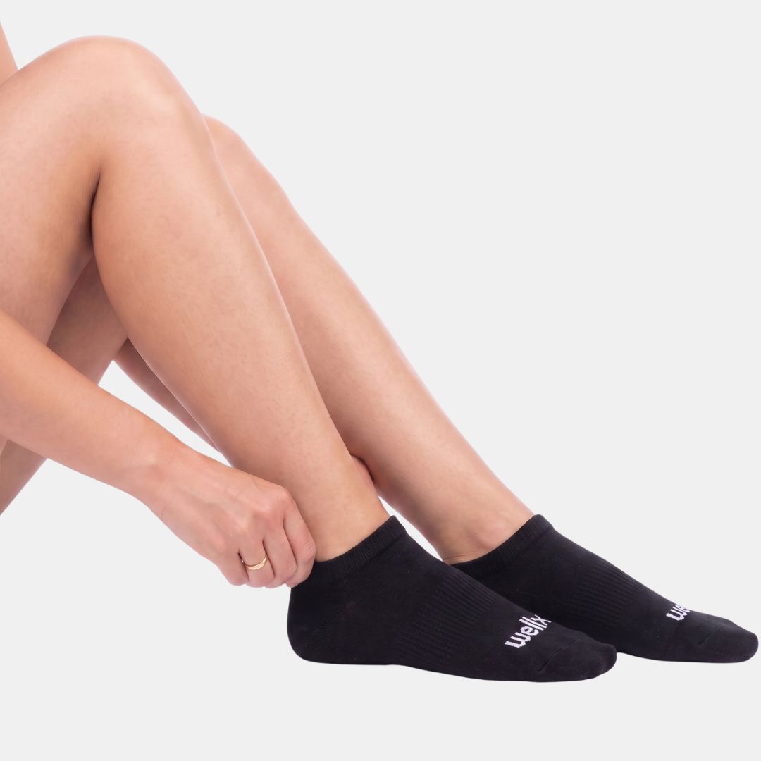 Black Street Ankle Socks