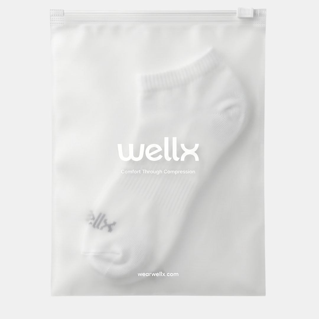 Chaussettes de compression blanches à la cheville