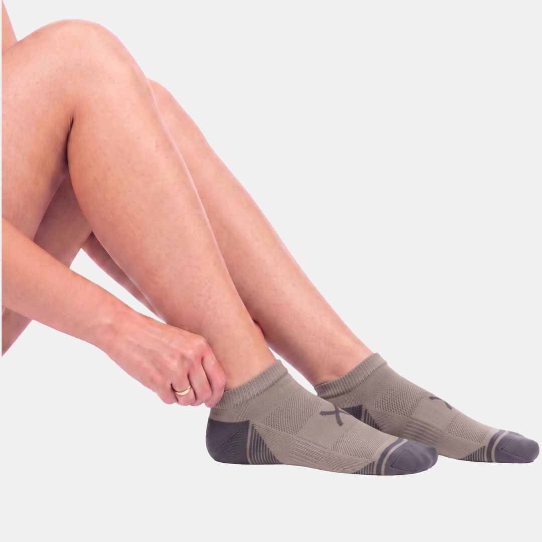 Gravel Power Stride Ankle Socks